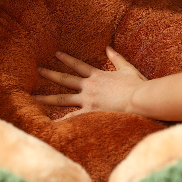 The fluffy cactus bed for pet